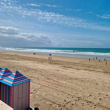 T3 Aux Sables D'olonne, Face Plage, 3 Chambres, 6 Pers. - Fr-1-331-24 Апартаменты Ле-Сабль-д’Олон