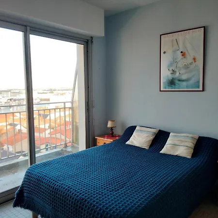 T3 Aux Sables D'olonne, Face Plage, 3 Chambres, 6 Pers. - Fr-1-331-24 * Ле-Сабль-д’Олон